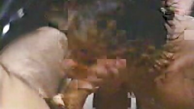 Yvonne vídeo pornô mulher casada transando nua por fora com mamilos duros