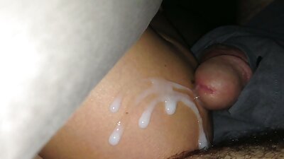 Namorada, corpo lindo Posando vídeo pornô irmão transando com irmã em diferentes lugares nudista exibicionista